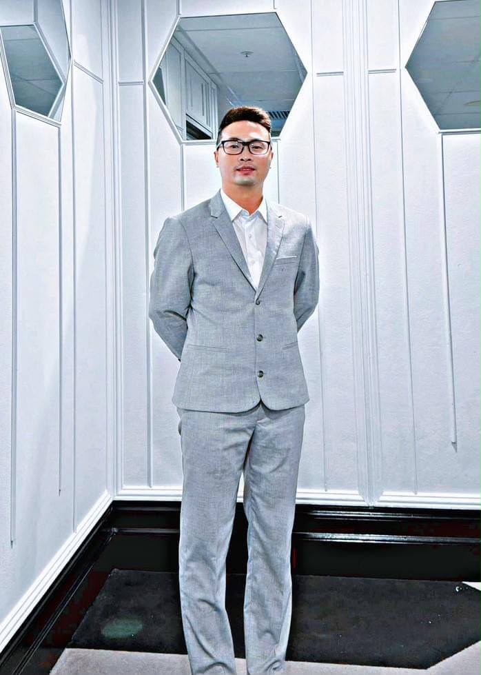 Dr Duc Huy Bui